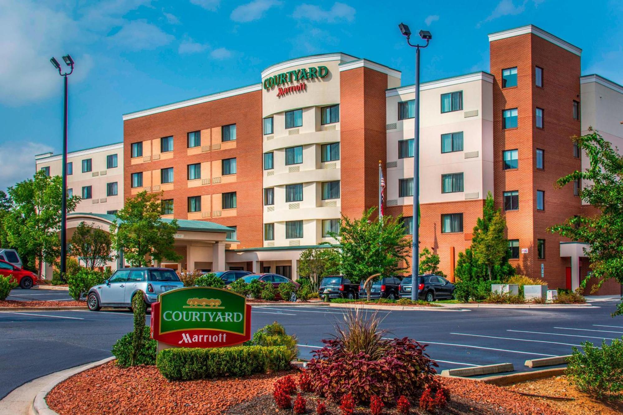 Courtyard Greensboro Airport Eksteriør billede